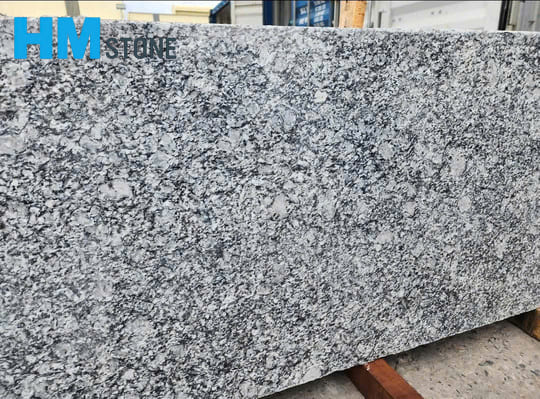 đá Trắng Mắt Rồng