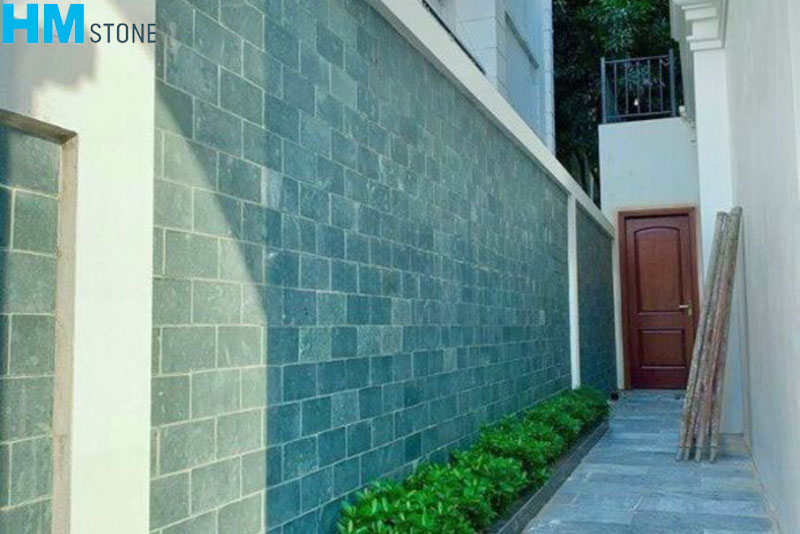 da thanh hoa lat san vuon 3 Ưu điểm của các loại đá Thanh Hóa lát sân vườn, vỉa hè