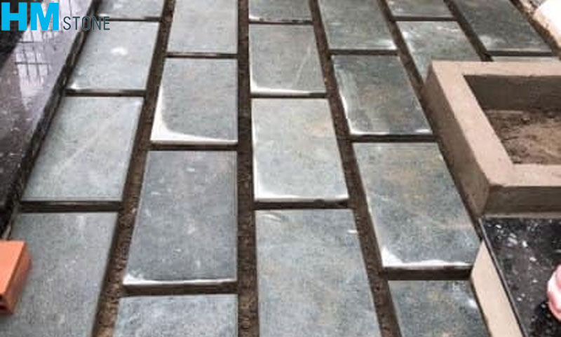 da thanh hoa lat san vuon 6 Ưu điểm của các loại đá Thanh Hóa lát sân vườn, vỉa hè