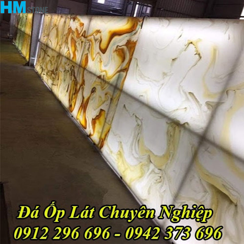 tranh da xuyen sang 2 Tranh đá xuyên sáng là gì? Giá bao nhiêu?