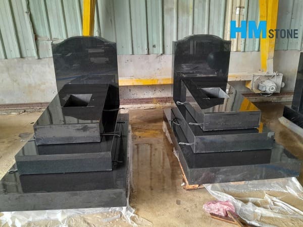 Chụp mộ đá tam cấp
