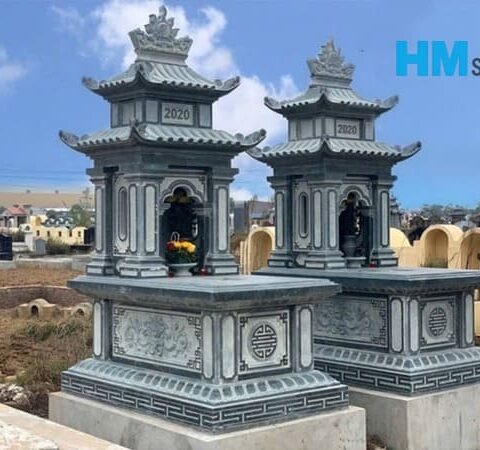 Chụp mộ đá xanh rêu