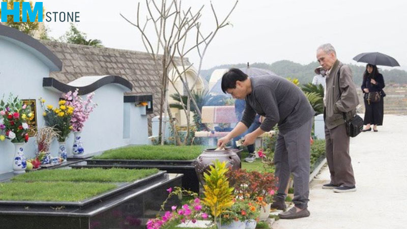 Tảo mộ là gì? Ý nghĩa phong tục tảo mộ trong văn hoá Việt Nam