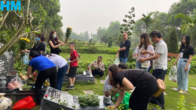 Tảo mộ là gì? Ý nghĩa phong tục tảo mộ trong văn hoá Việt Nam