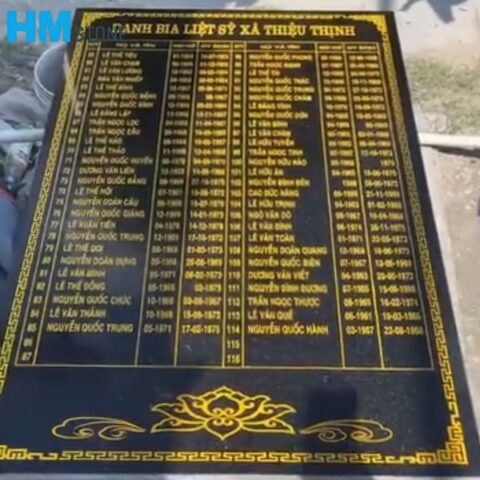 Bia tưởng niệm liệt sĩ