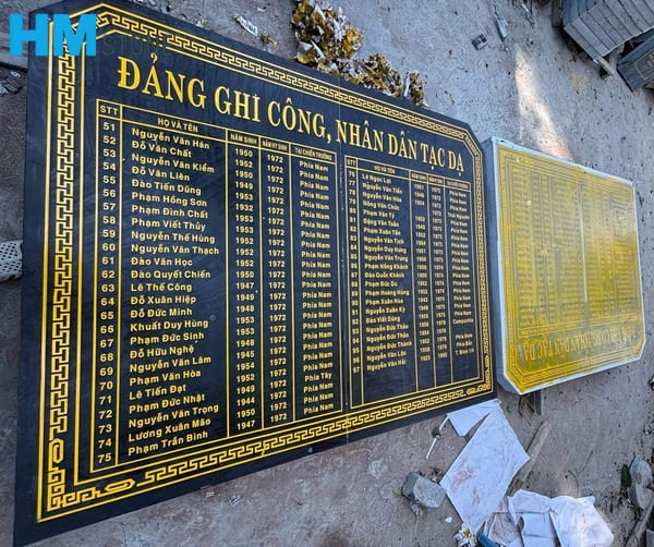 Bia đá liệt sĩ
