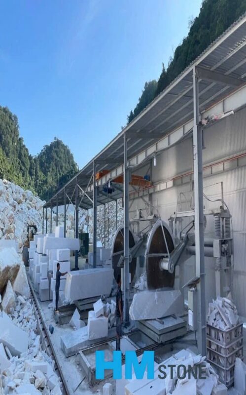 Xưởng gia công mộ đá khối