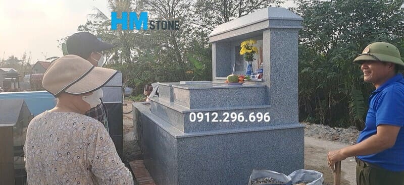 Thi công mộ xây ốp đá