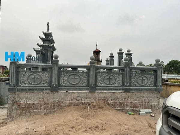 lan can da thanh hoa 12 Lan can lăng mộ công giáo