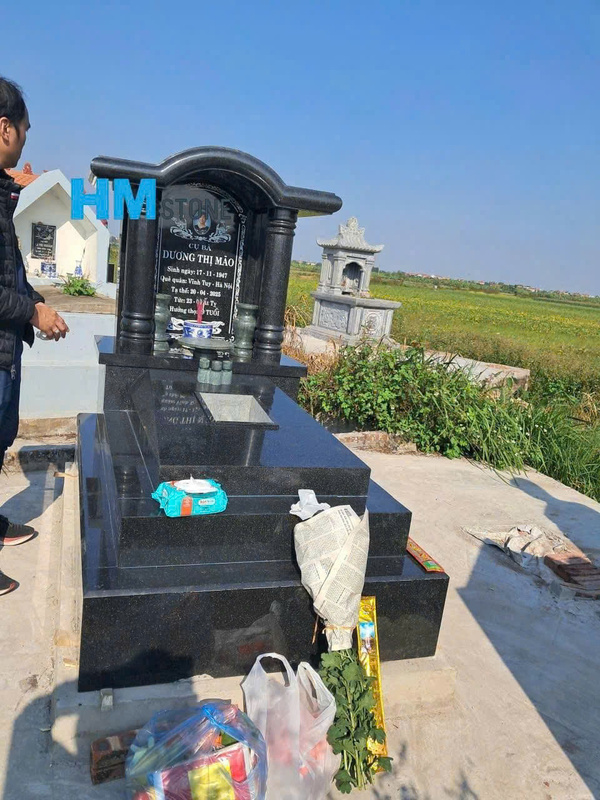 Thi công mộ đá khối granite tại Hà Nội