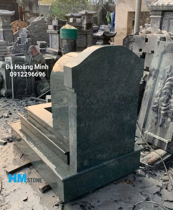 Mộ đá khối Xanh Rêu
