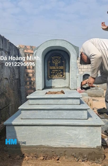 Mộ đá khối Thanh Hóa 