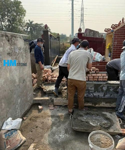 Xây mộ trong 49 ngày