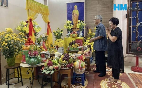 49 ngày có nên ra mộ không?