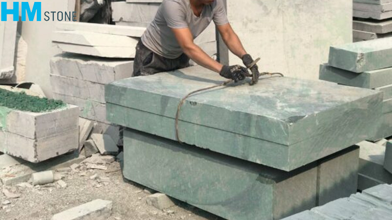 Các loại đá làm mộ phổ biến hiện nay, ưu và nhược điểm