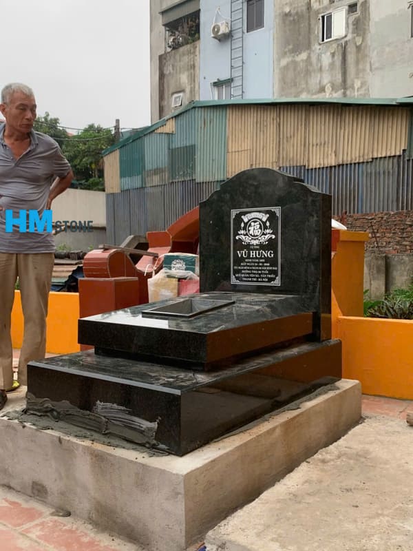 Năm nhuận có xây mộ được không