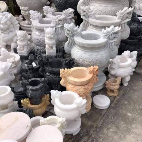 Bát hương đá