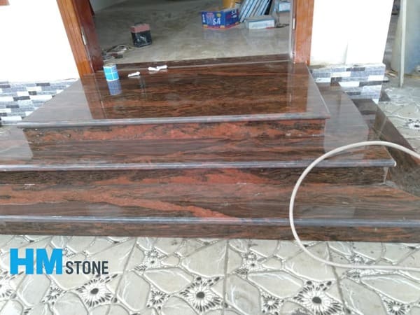 Mẫu Đá bậc tam cấp 