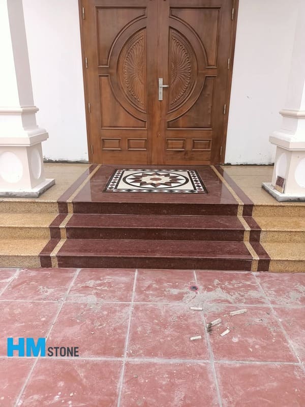 Mẫu Đá bậc tam cấp 