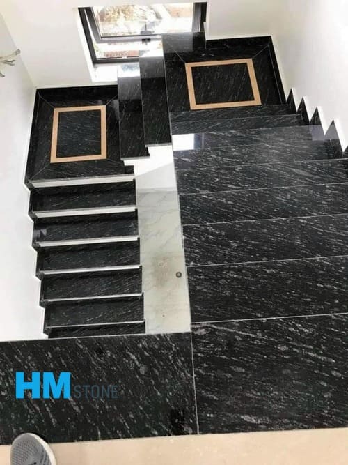 Cầu thang đá granite Đen Rừng