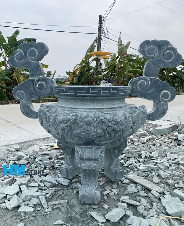 Lư hương đá nguyên khối