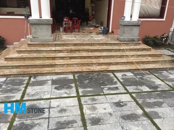 Mẫu Đá bậc cấp