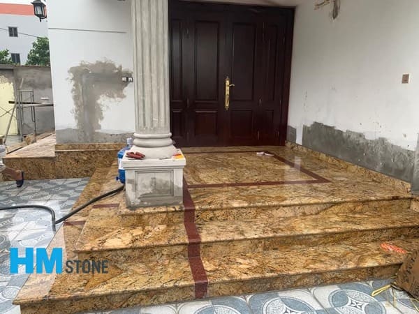 Mẫu Đá bậc tam cấp 