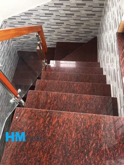 Cầu thang đá granite Đỏ Mắt Cáo