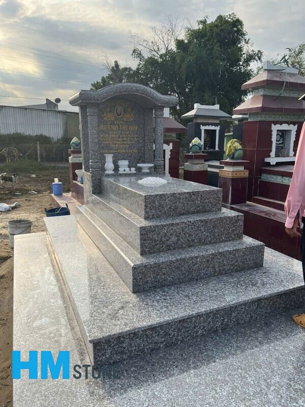 mo da granite nguyen khoi 29 Mộ đá nguyên khối