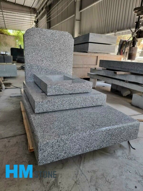 Mộ đá granite nguyên khối
