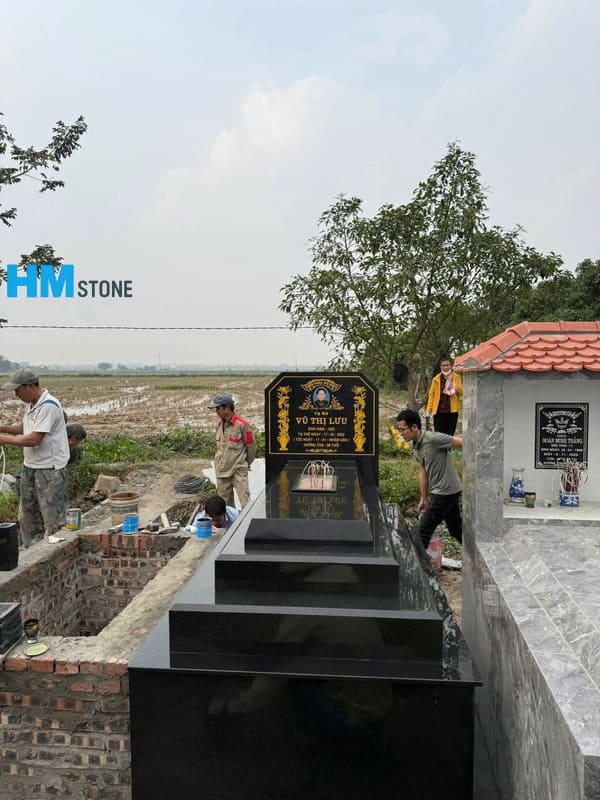Giá Mộ đá khối