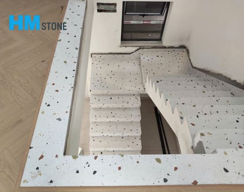Mẫu cầu thang đá Terrazzo