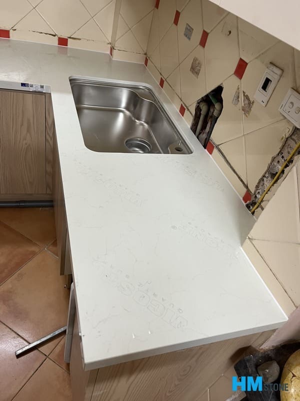 BQ8220 NHOM B Mặt bếp đá vicostone nhóm B