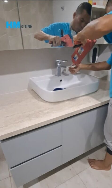 Keo epoxy 2 thành phần chống mốc bàn đá