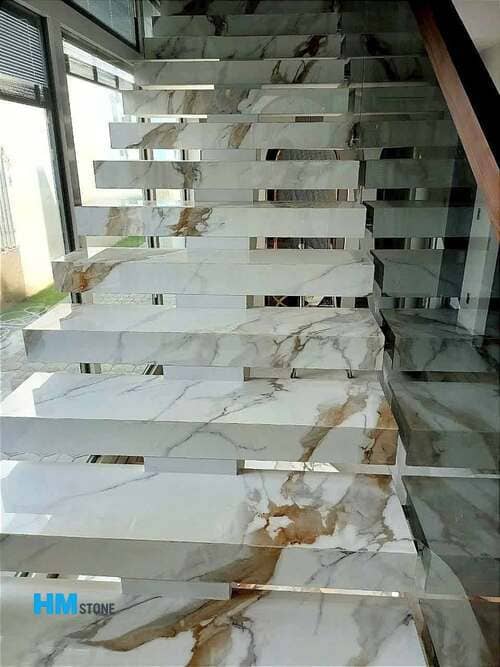 Giá đá nung kết cầu thang
