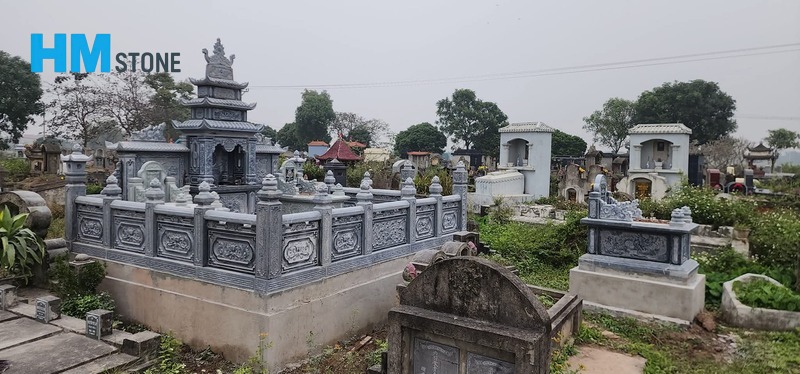 Xây dưng khu lăng mộ đá nhỏ