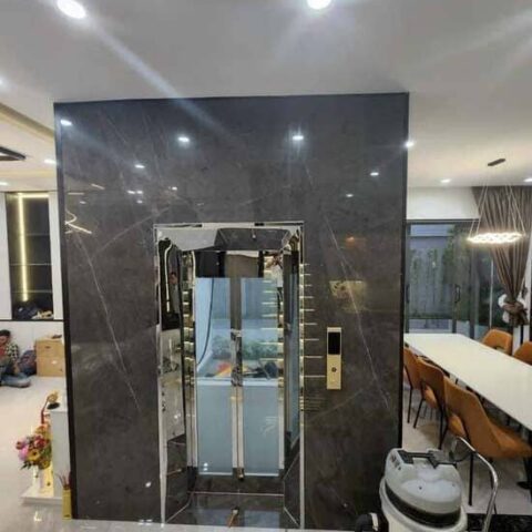Đá nung kết ốp thang máy